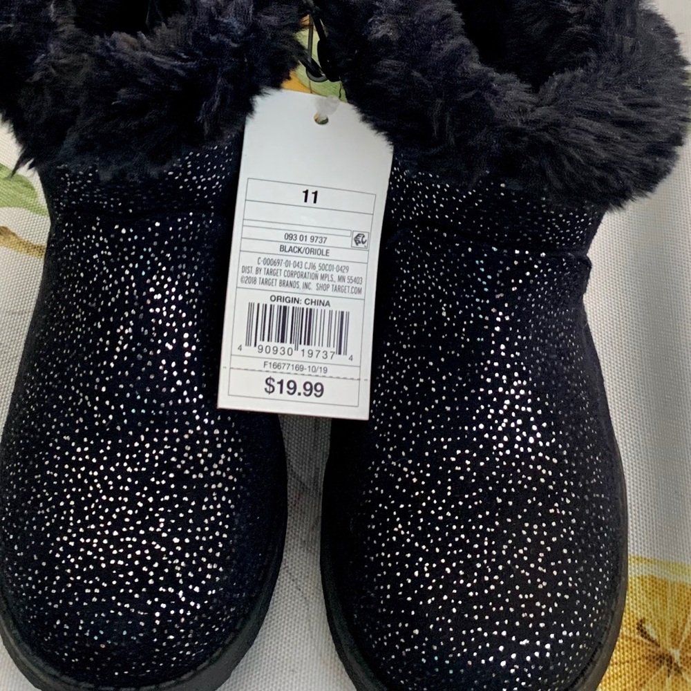 Cat and Jack girls boots